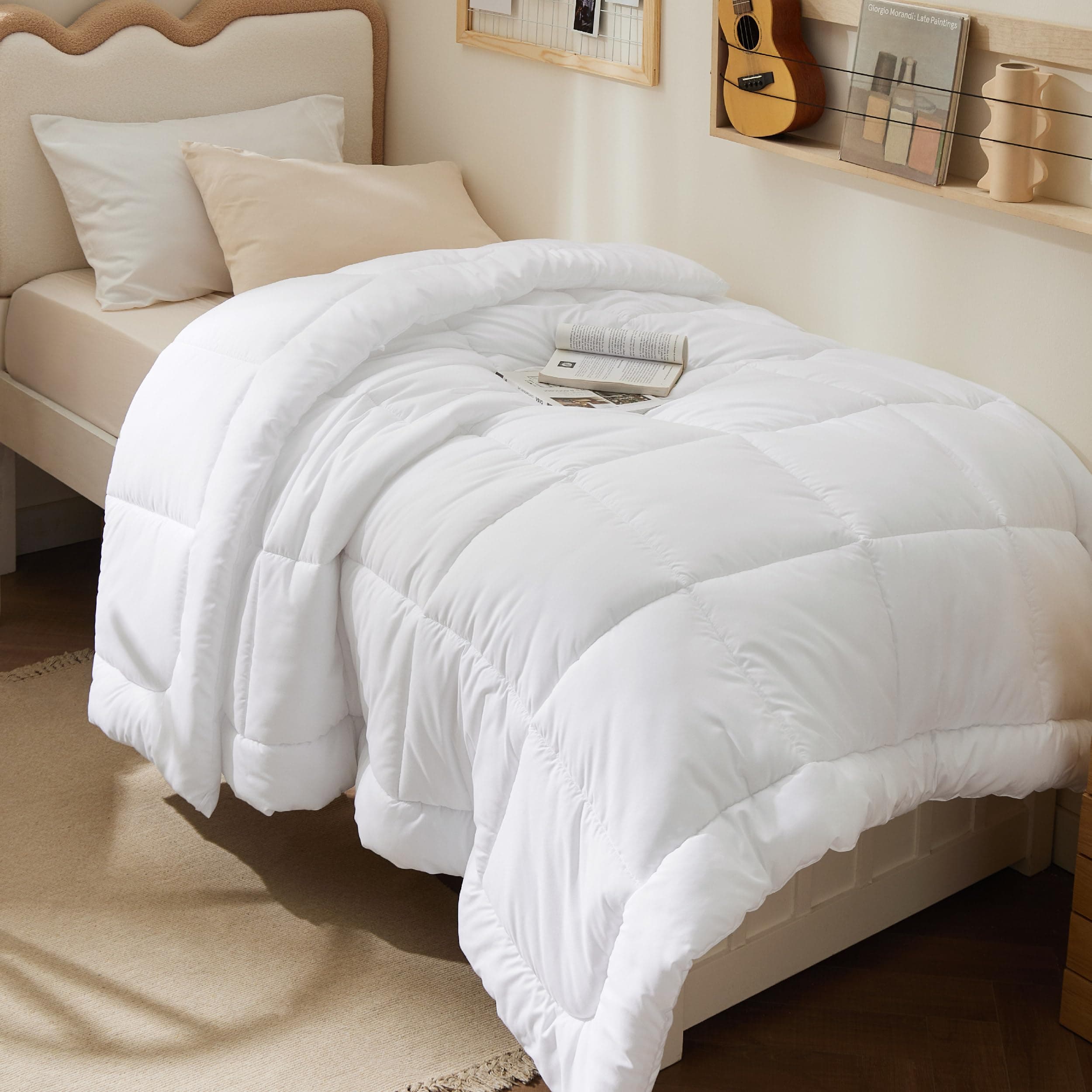 BEDSURE Twin Comforter Duvet Insert - Down Alternative White Twin Size Comforter, Quilted All Season Twin Duvet with Corner Tabs