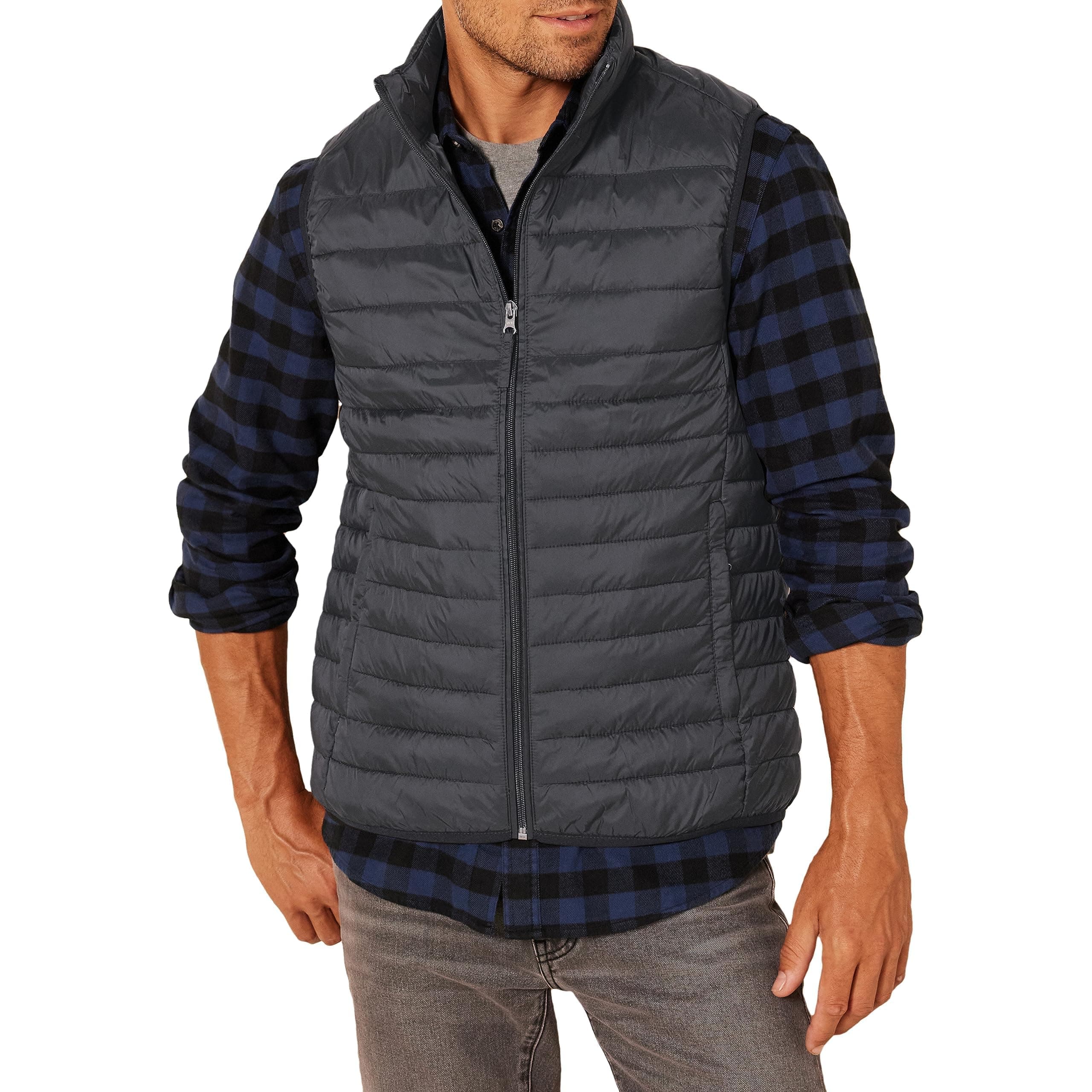 Amazon Essentials Men's Lightweight Water-Resistant Packable Puffer Vest